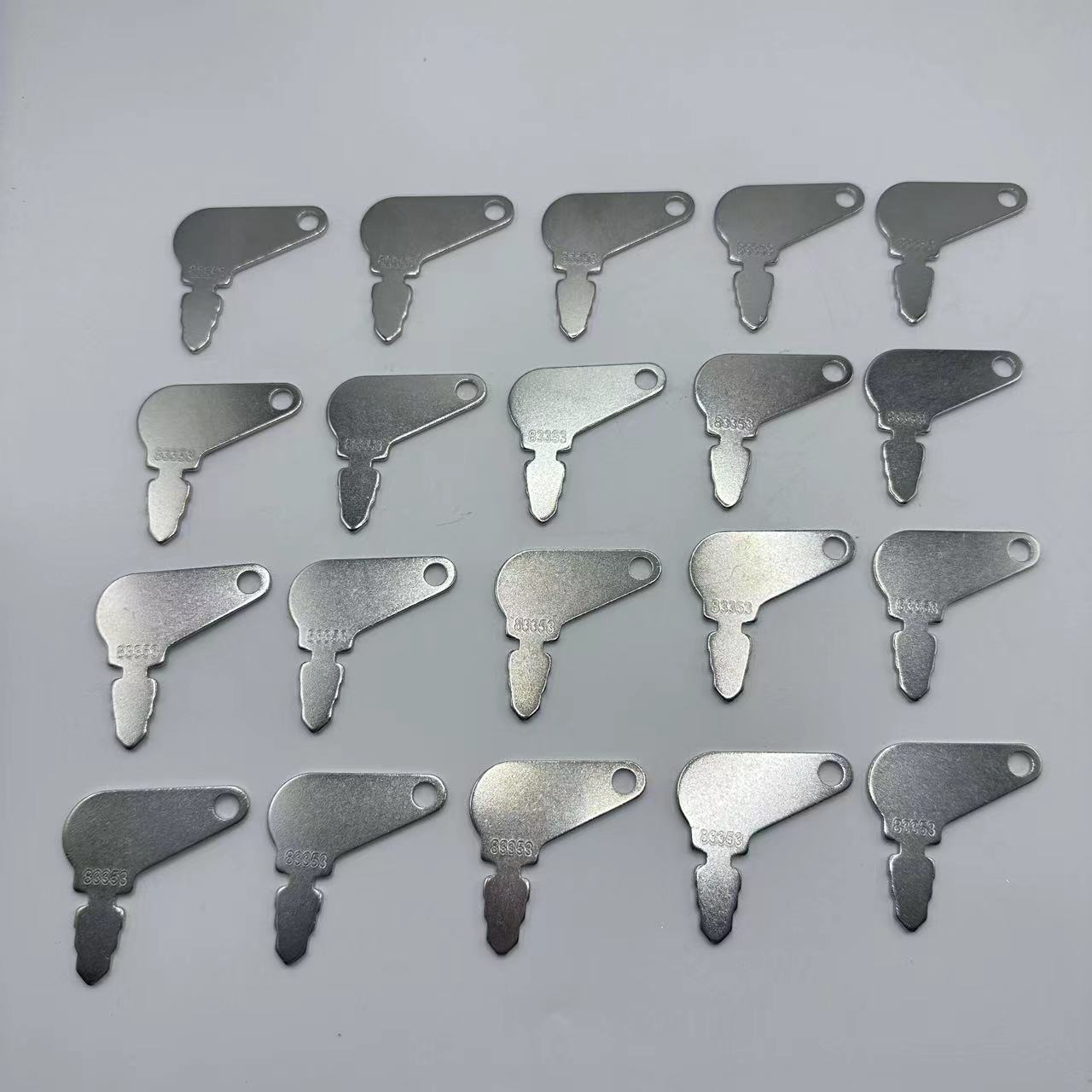 طقم مفاتيح اشتعال إنشاءات من ك - مراجعة Heavy Equipment Key Set وسعره